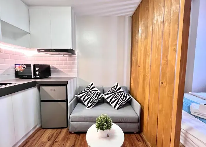 Citispace 1br Ridgewood Towers Near Bgc Airport #rw17a Manila